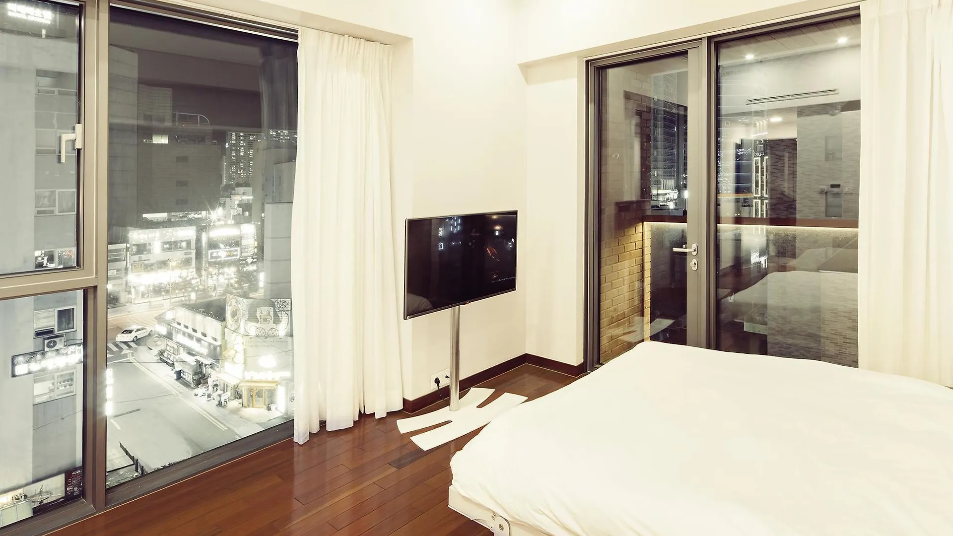 בוסאן Industrie Business Hotel 3*,